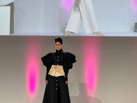 Angelika Kauffmann: Ein Blick auf ihre atemberaubende Fashion Show auf der Beauty Messe Düsseldorf - Angelika Kaufmann Fashion Show Düsseldorf