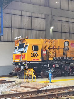 Loram South America entrega novas máquinas à MRS em contrato bilionário de operação e manutenção ferroviária