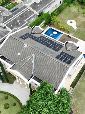 REVOLUÇÃO ENERGÉTICA: Sistema Solar Híbrido é Instalado em Residência Paulista