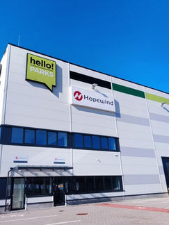 Más que una fábrica: Hopewind inaugura hub europeo con el primer convertidor eólico producido en Hungría