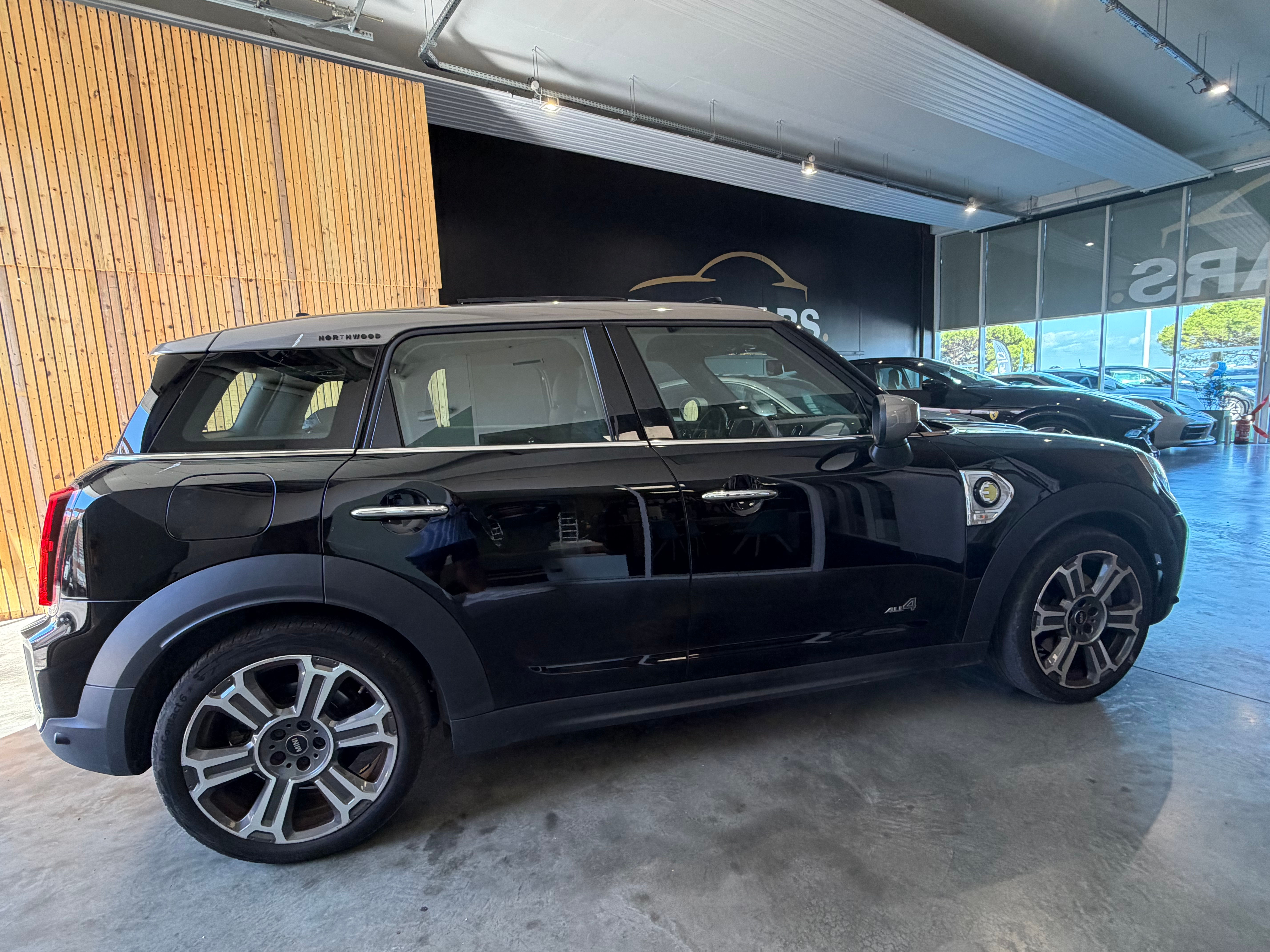 MINI COUNTRYMAN COOPER SE ALL4 – HYBRIDE RECHARGEABLE – 220 CH – BVA6
