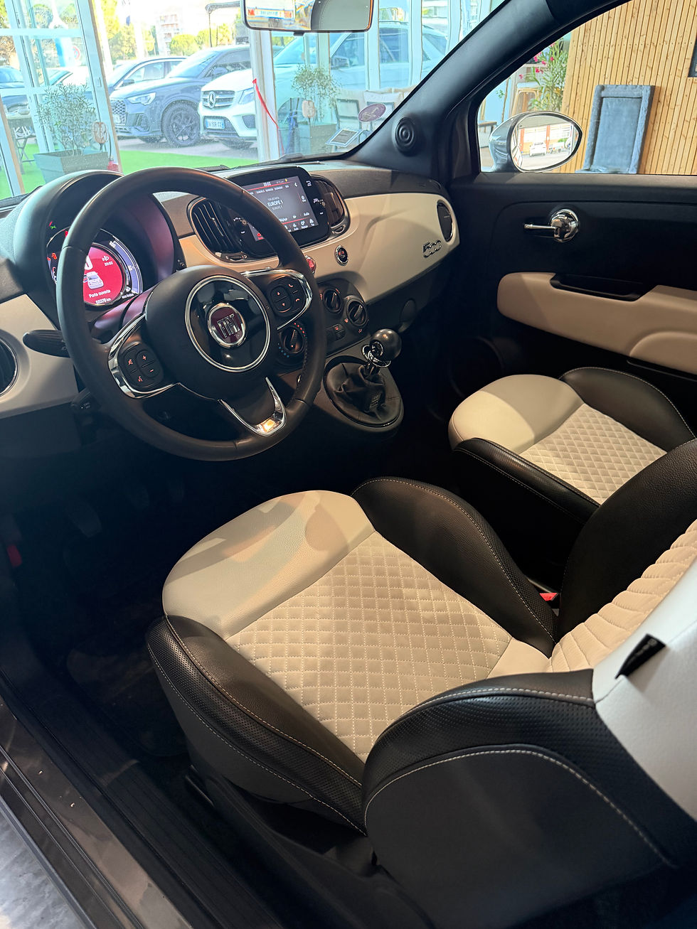 Miniature : Fiat 500 Hybrid Dolcevita