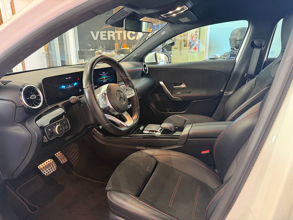 Miniature : MERCEDES-BENZ CLASSE A 200 AMG LINE 7G-DCT – 163 CH – 67317 KM – 2018