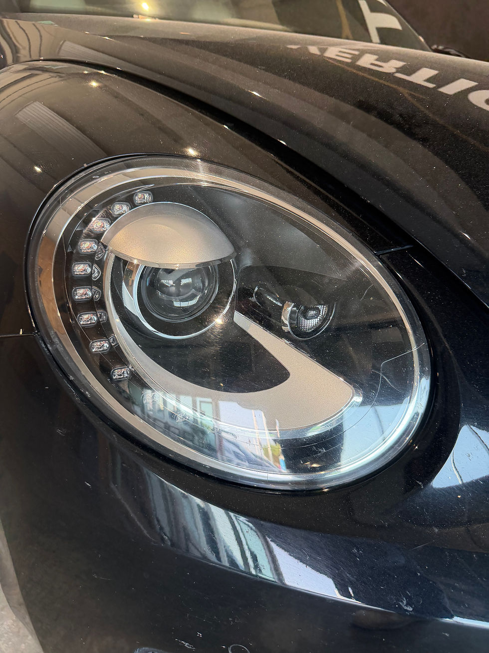 Miniature : Volkswagen New Beetle Cabriolet Vintage 2.0 TDI - Cuir Beige - Carnet Complet - 