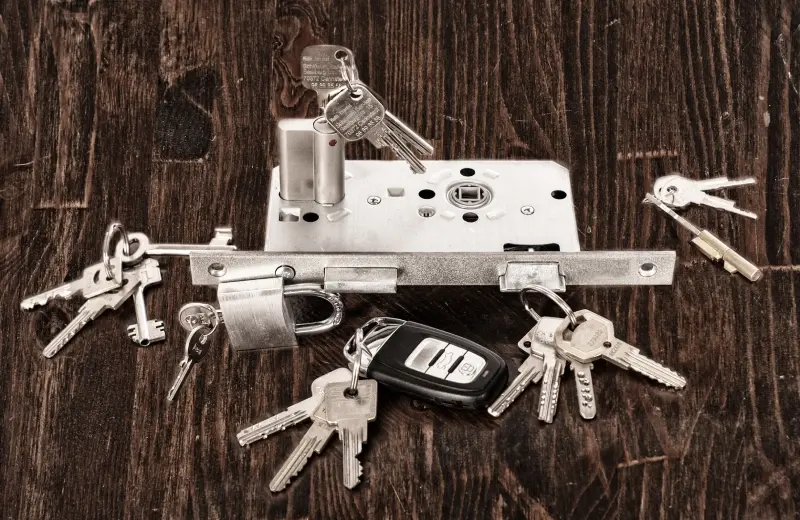 Emergency locksmith Toronto key and lock repair services