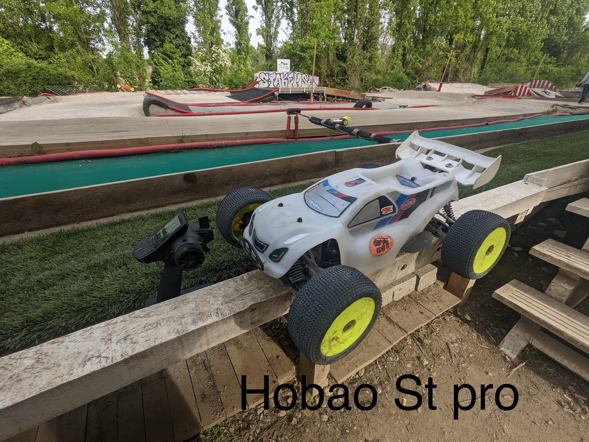 1/8 compatible hyper St pro