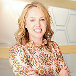 Bumblebee Yoga_ Lyndsay Newell_1366_(2)_edited.jpg