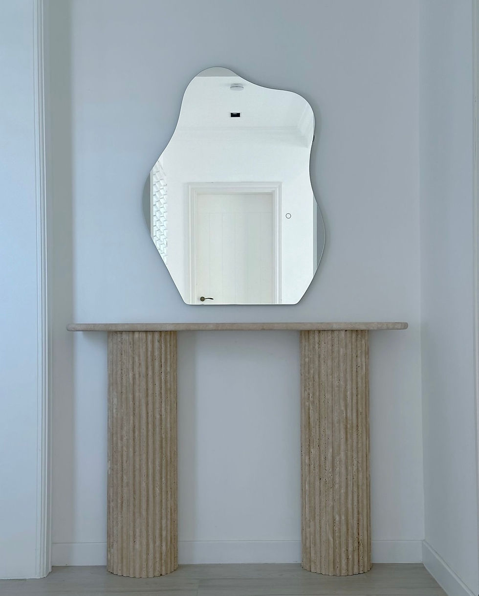 The Colonna Console - Travertine