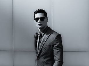 Eleganter Junger Mann
