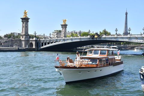 Riviera Chic Paris private luxury motor yacht