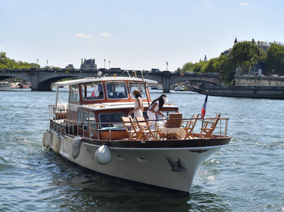 Riviera Chic private boat ride Paris