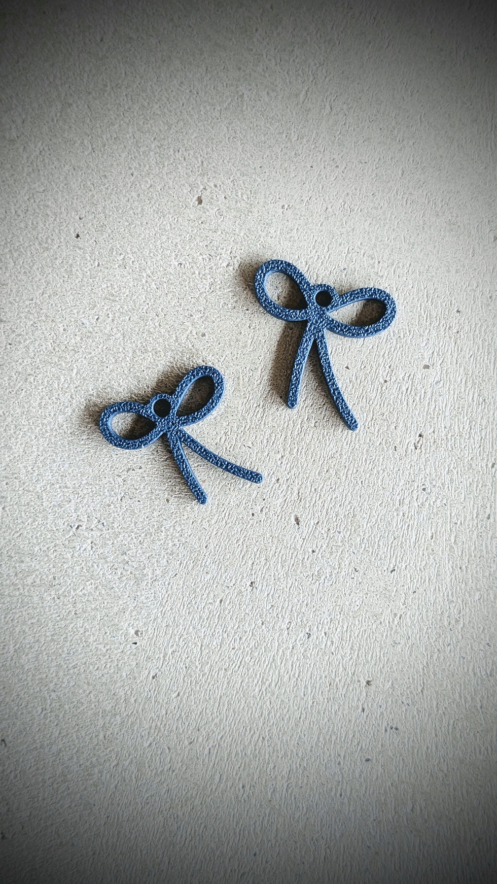 Blaue Schleifen fürs Ohr