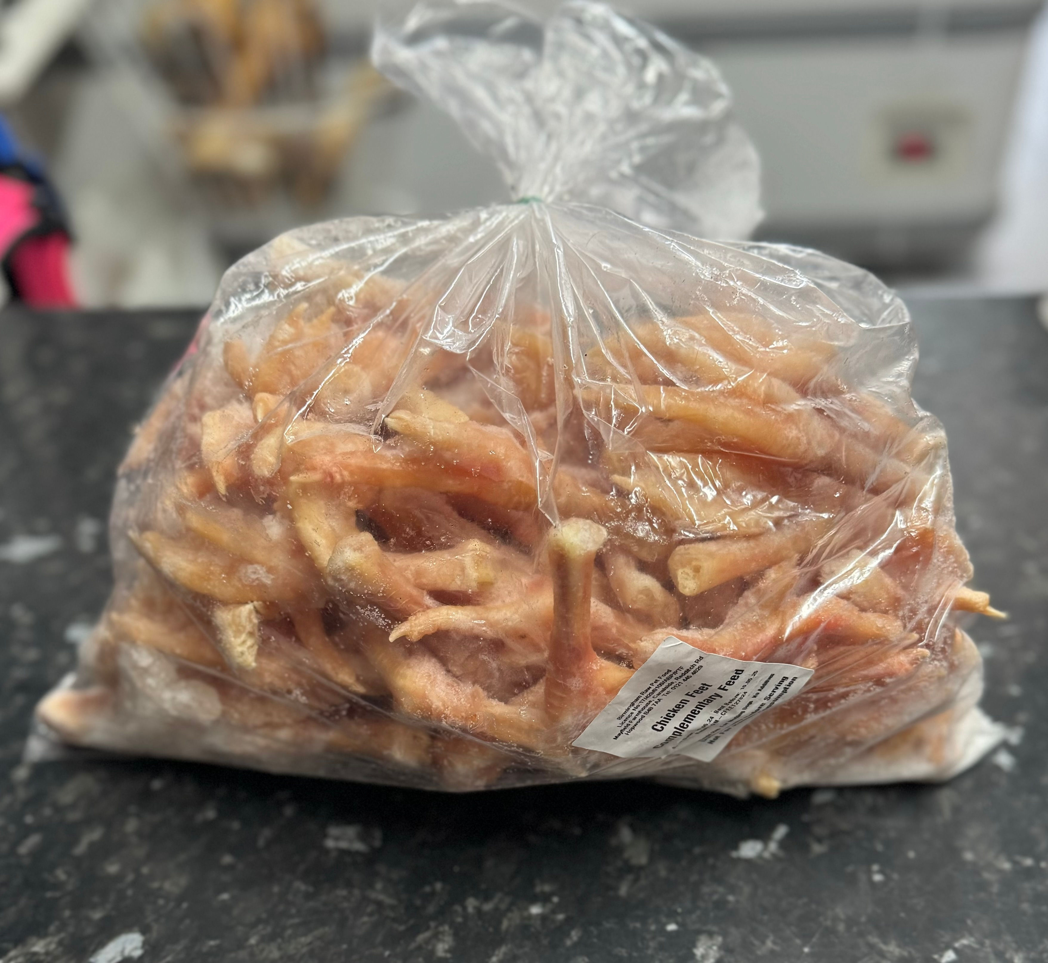 CHICKEN FEET (1KG FROZEN )