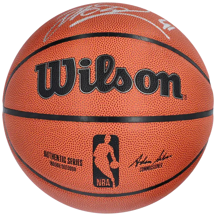 Miniature : Ballon basket NBA Wilson Authentic I/O signé par Dirk Nowitzki