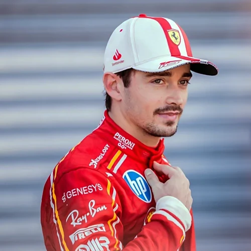 Casquette Ferrari blanche 16 Charles Leclerc - Collection Casquette Ferrari blanche 16 Charles Leclerc - Collection