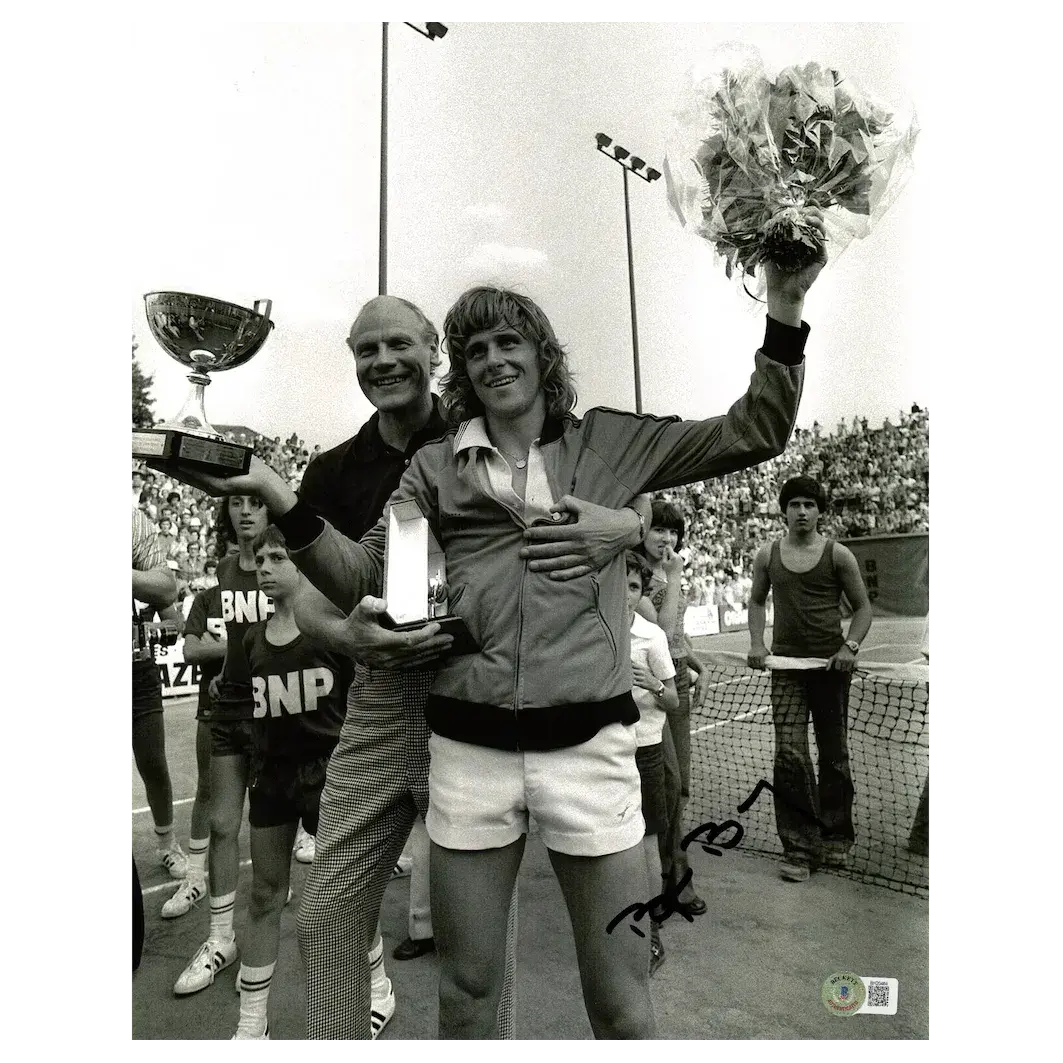 Photo tennis victoire Roland Garros 1974 signée par Bjorn Borg