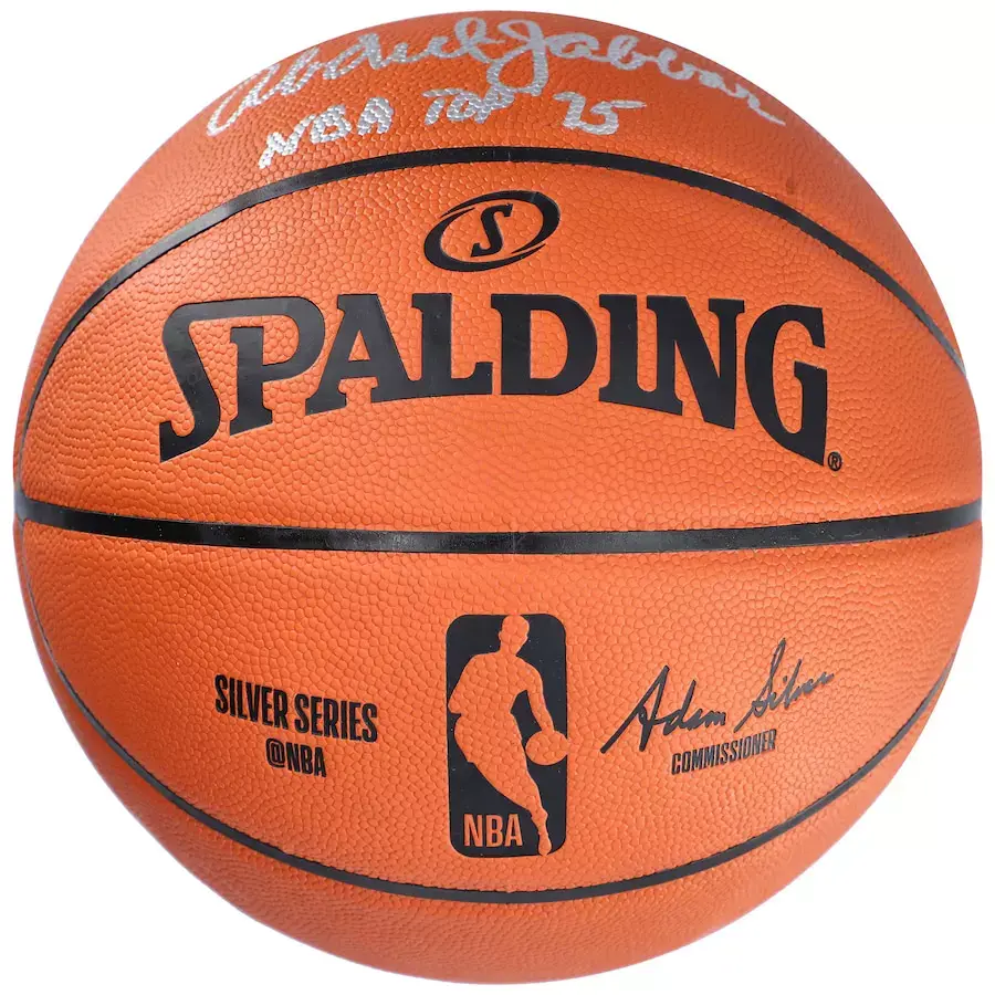 Miniature : Ballon basket NBA Spalding Silver signé et dédicacé par Kareem Abdul Jabbar