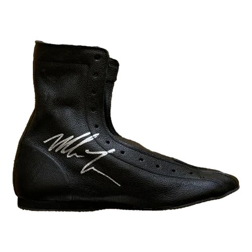 Chaussure de boxe signée par Mike Tyson LCS