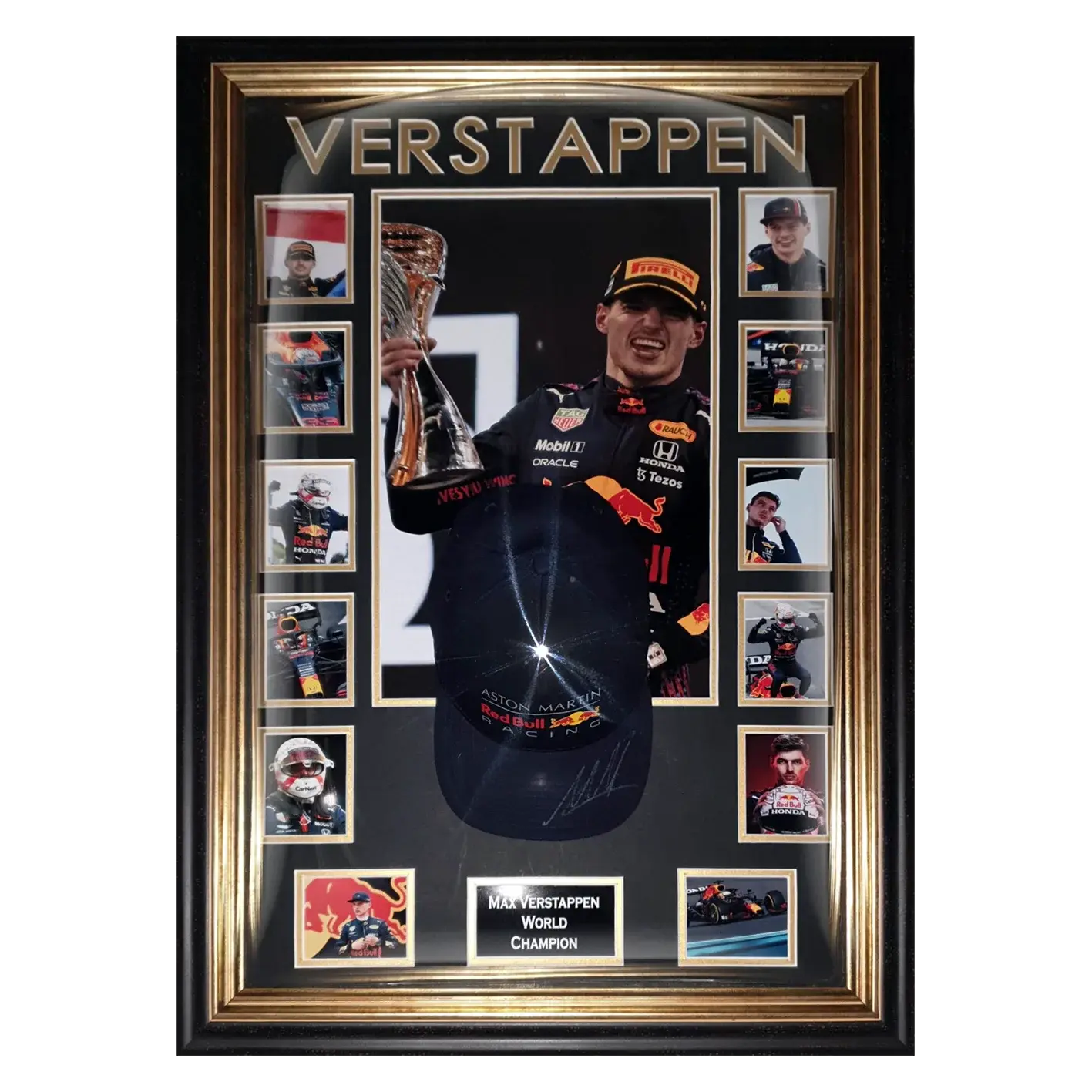 Casquette F1 Formule 1 Red Bull Racing signée par Max Verstappen et encadrée