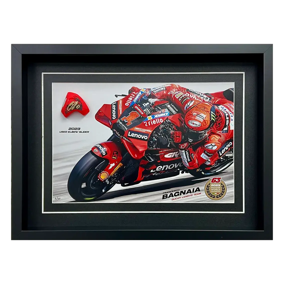 Slider coude MotoGP porté 2023 et signé par Francesco Bagnaia et encadré Ducati