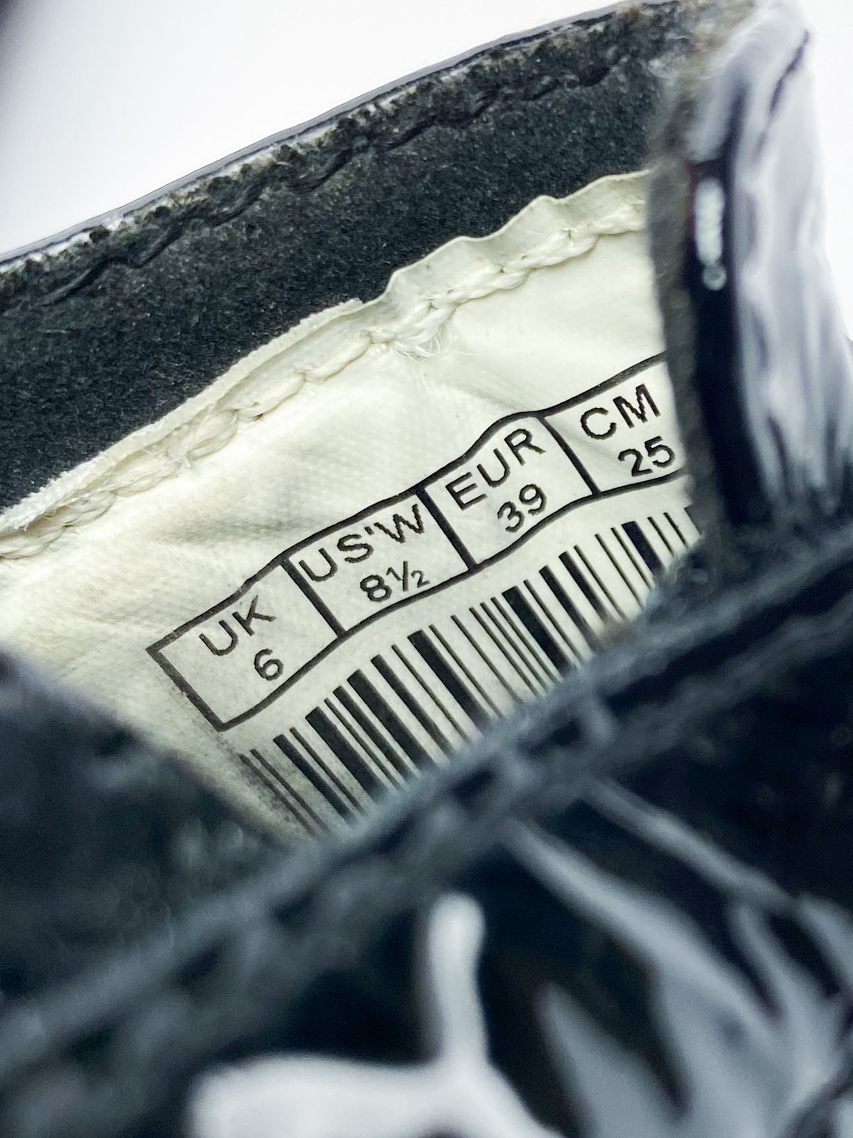 Puma Espera (black patent leather)