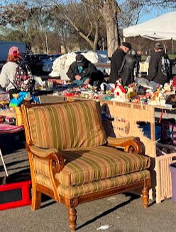 Flea Market Flips: Easy Items You Can Resell for Profit