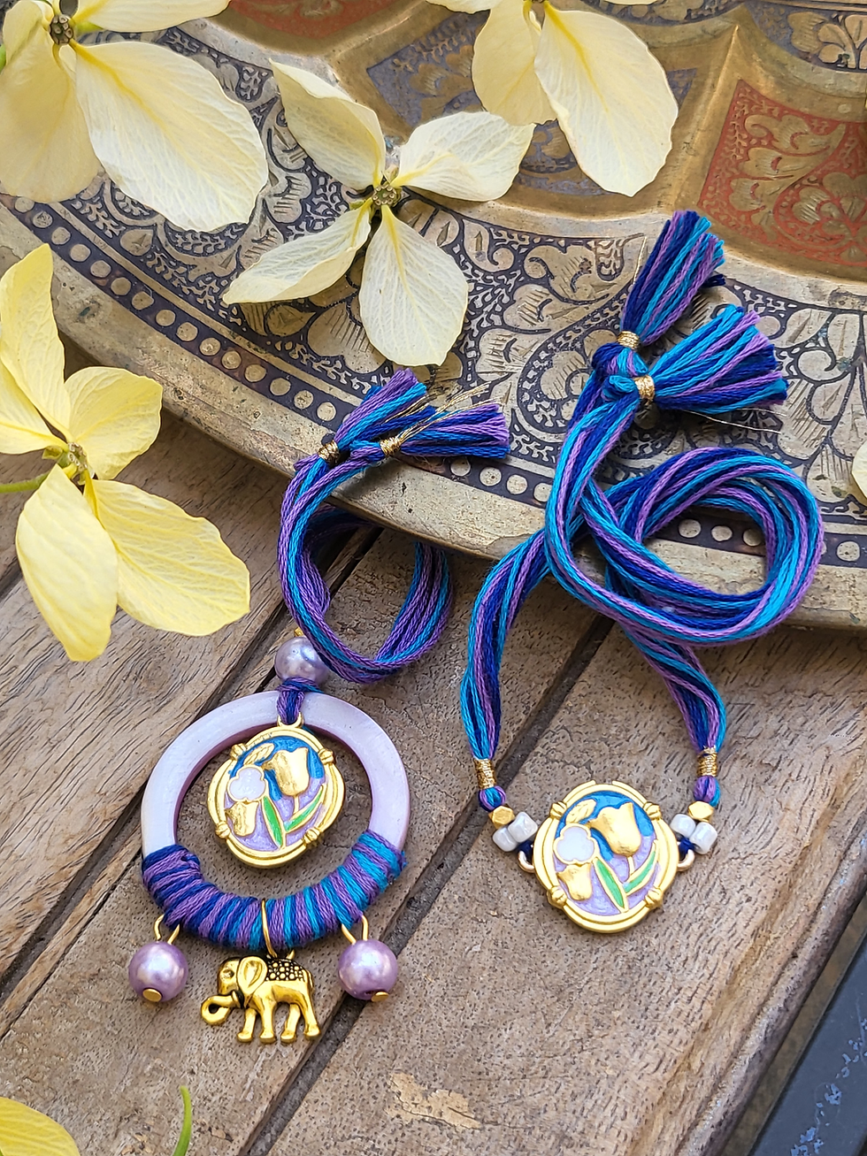 Thumbnail: Fancy Lumba Set 