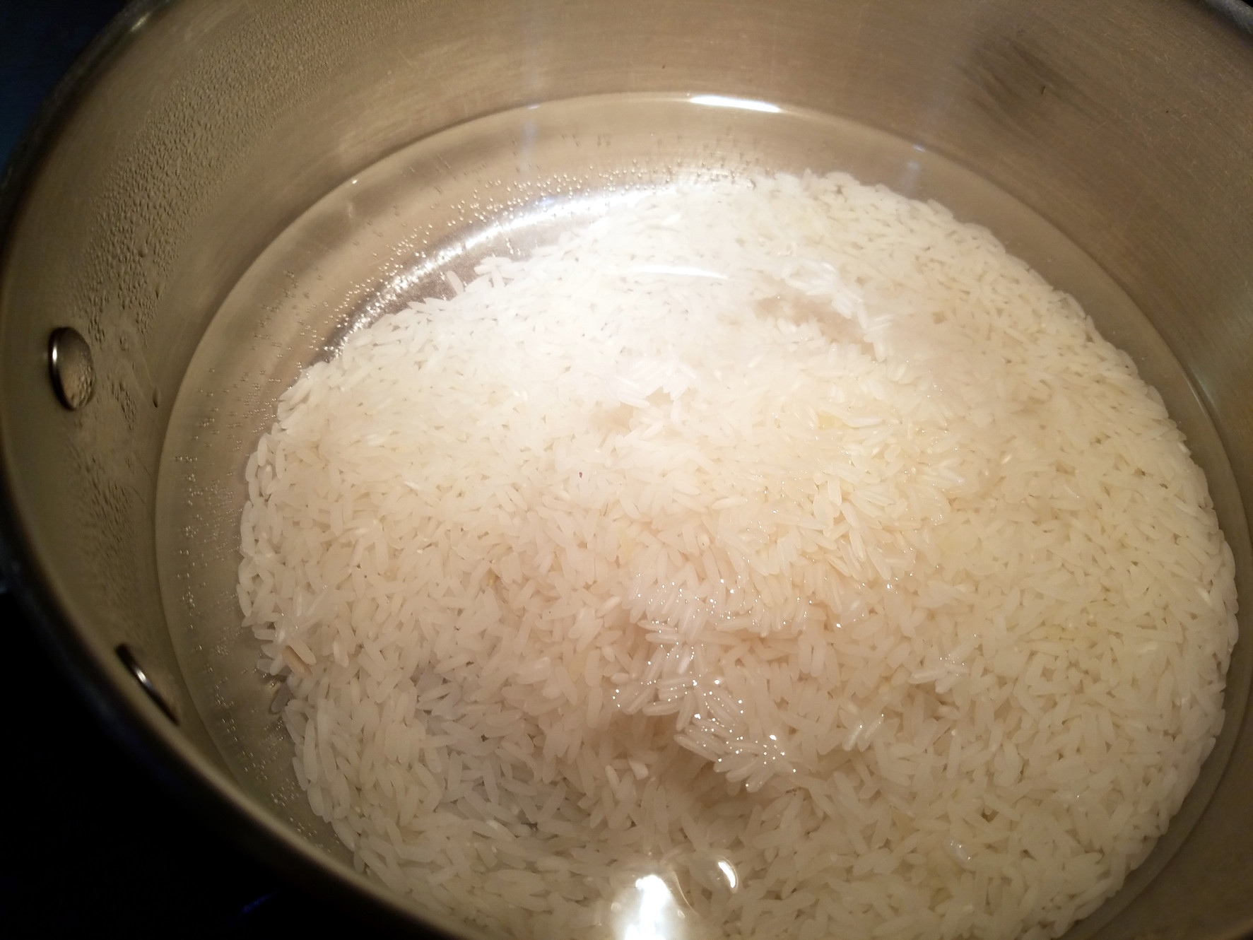 Jasmine Rice in a Pot Hot to Cook Rice Jasmine Rice