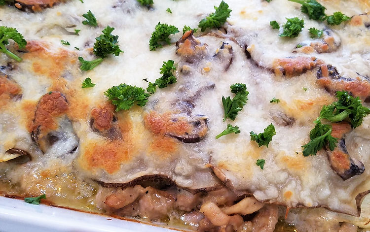 This is one of the first things I made with my new vegetable sheet cutter and I will definitely be making it again and again. I love the texture of the potatoes and parsnips cut with the sheet cutter. It's a comforting and filling casserole without being too rich and the mushroom sauce is amazing!