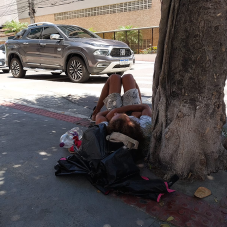 Cidades não estão preparadas para o aumento da população de rua no verão