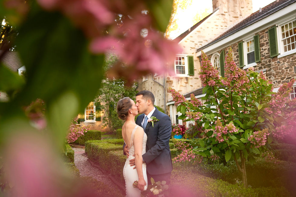 What's the Allure of a First Look?