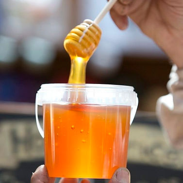 honey bucket with dipper (1).jpg