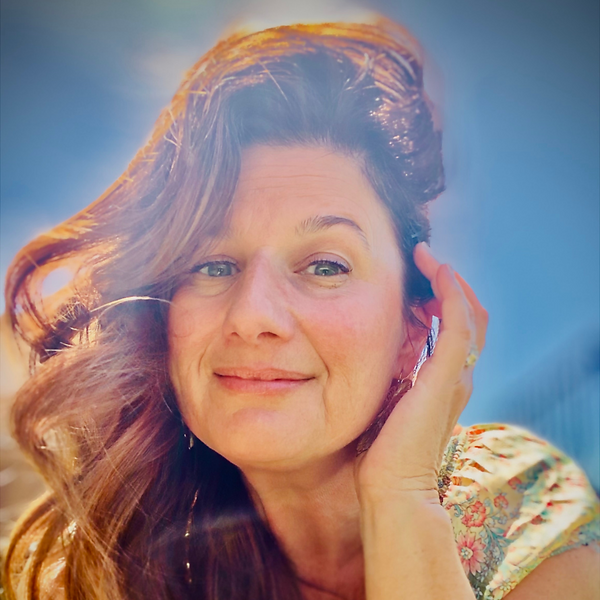 Michele Ogston, CLC is a powerful self love coach & spiritual mentor who has 30 years of experience curating clients healing.