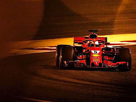 Doblete de Ferrari en la parrilla de Sakhir. Vettel sale primero.