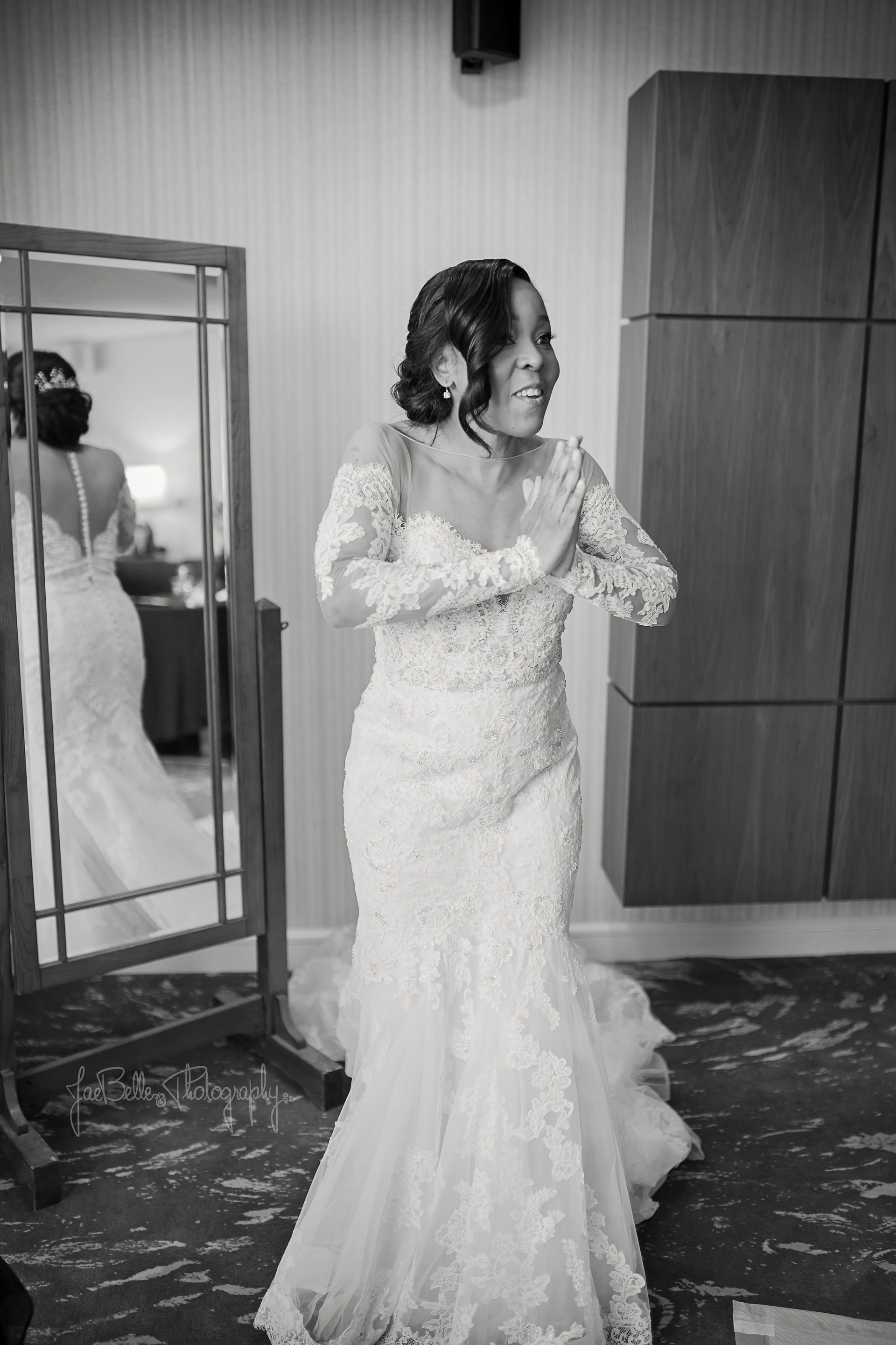 #blackisbeautiful #blackbride #queen #twelvehotel #twelvehotelatlanticstation #blacklove #couturebride #modernbride #classicwedding #springwedding #southernwedding #southernbride #hydrangeas #atlantaweddingphotographer #jaebellephotography #atlantaphotographer #atlantabride #couplesgoals