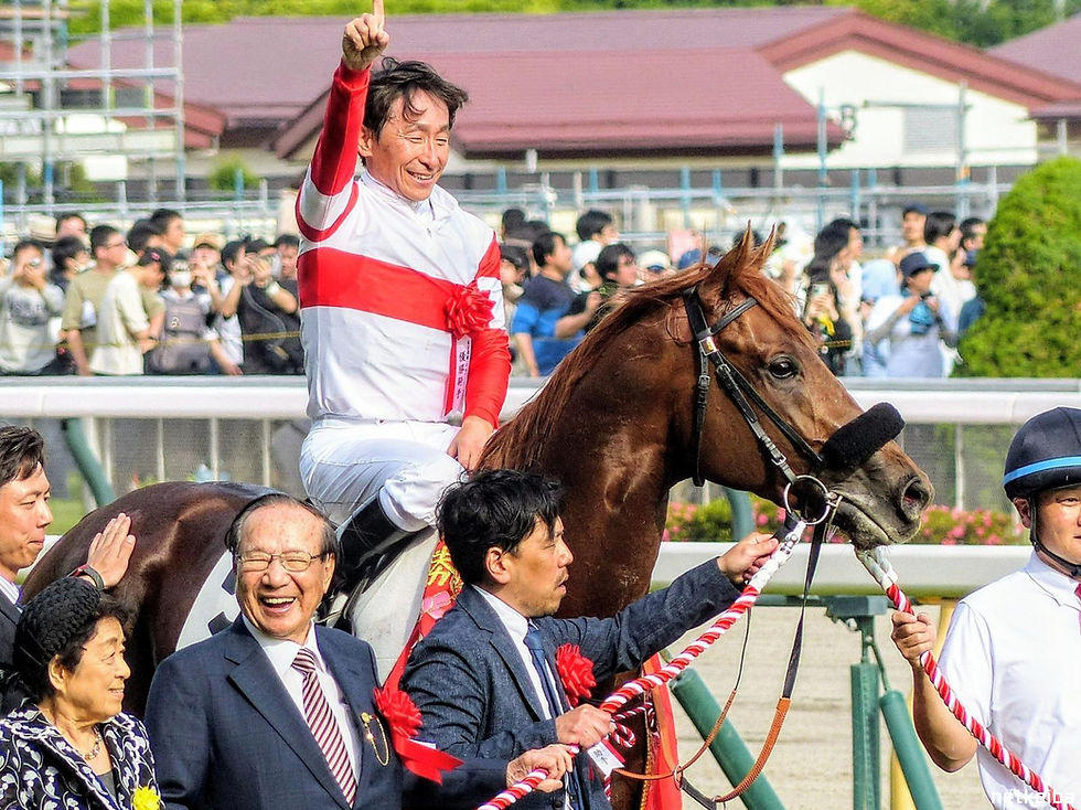 Danon Decile returns victorious after the G1 Tokyo Yushun (Japanese Derby) with a jubilant Norihiro Yokoyama - picture from netkeiba.com