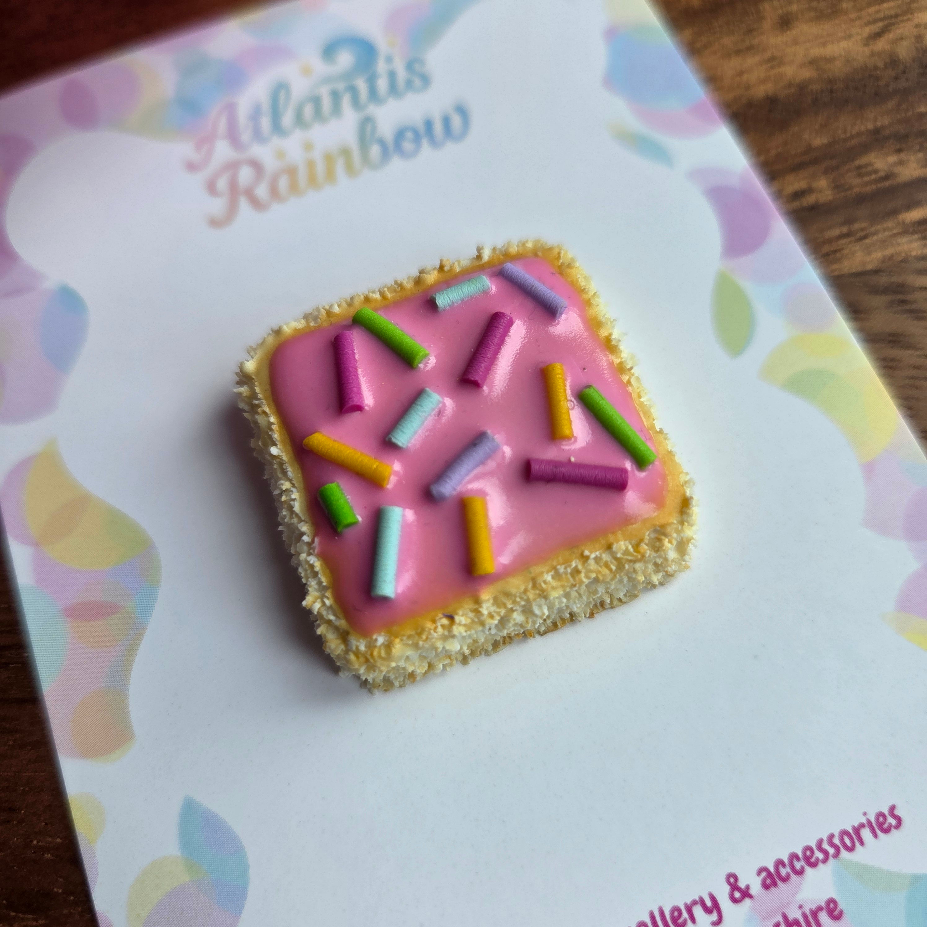 Pink Old school cake magnet 