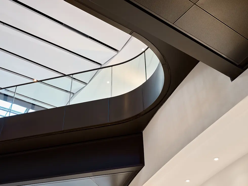 Architecture intérieur du centre commercial Royalmount