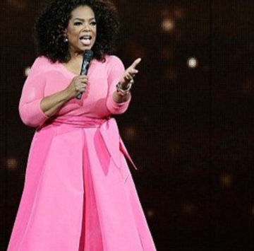 Oprah delivers speech on sexism at Sydney show of Australian tour_edited.jpg