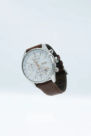 Photograhie commerciale, packshot, photgraphie de produit de montre sur fond blanc neutrepar EDM Photoraphie, Lunéville et Nancy
