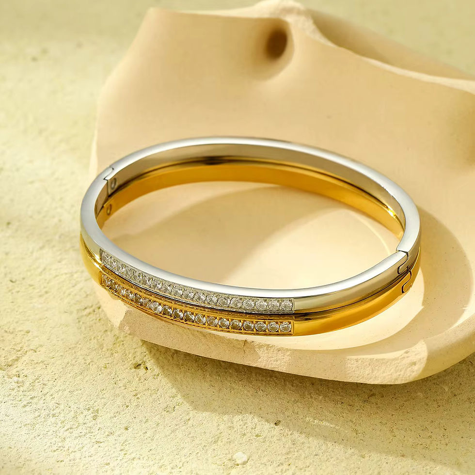 Thumbnail: Bangle with crystals 