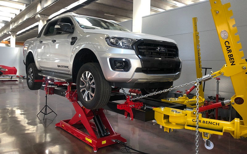 Thumbnail: CAR BENCH MANTA