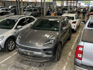 A Dakota Leilões apresenta desempenho acima da média do setor brasileiro de leilões, com mais de 32.000 lotes comercializados ao longo de vários anos de mercado sustentando a representatividade desses dados.