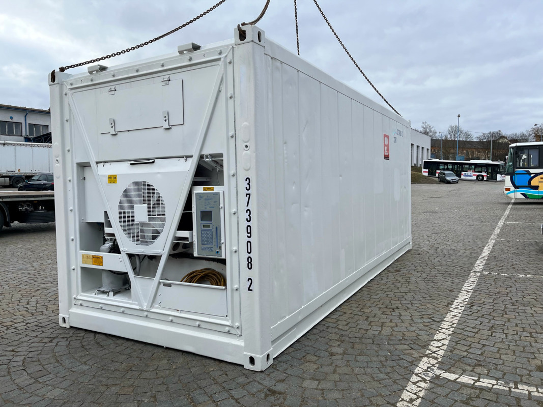 20 FT New Refrigerated Shipping Container — Refrigerated Containers available from Container Distribution
