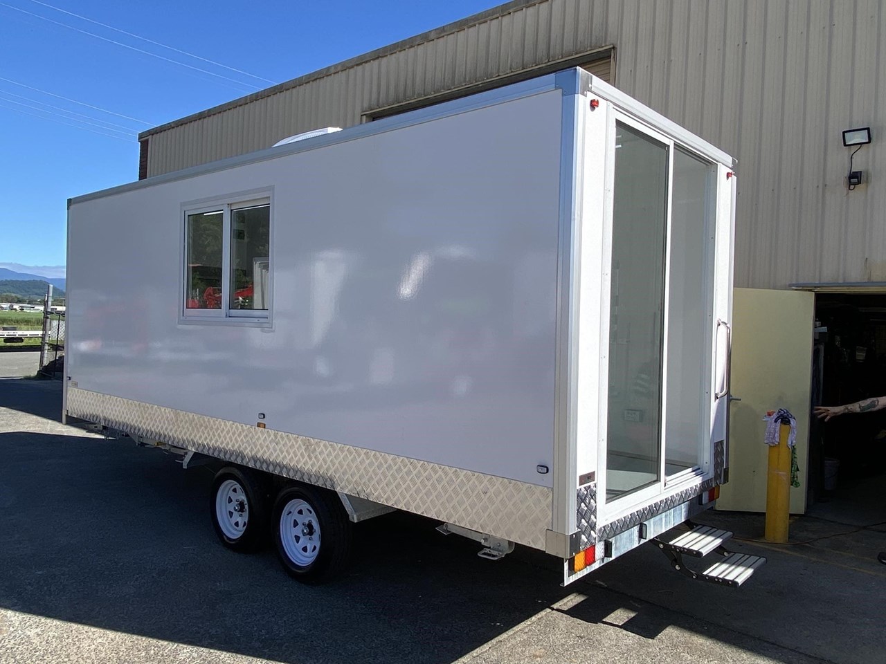 12M MOBILE OFFICE TRAILER — Office Containers available from Container Distribution