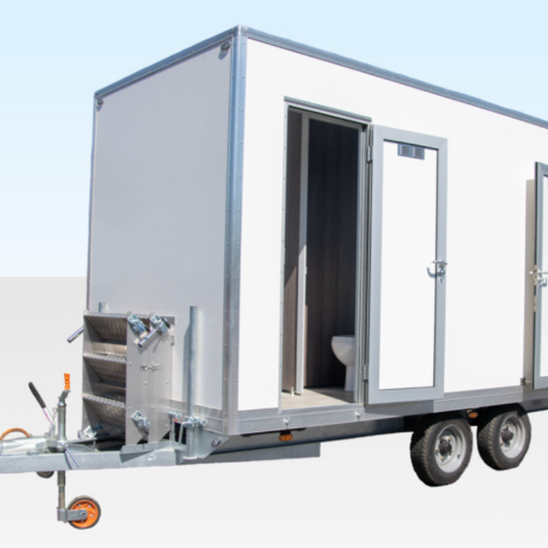 Towable 2+2 Toilet Trailer