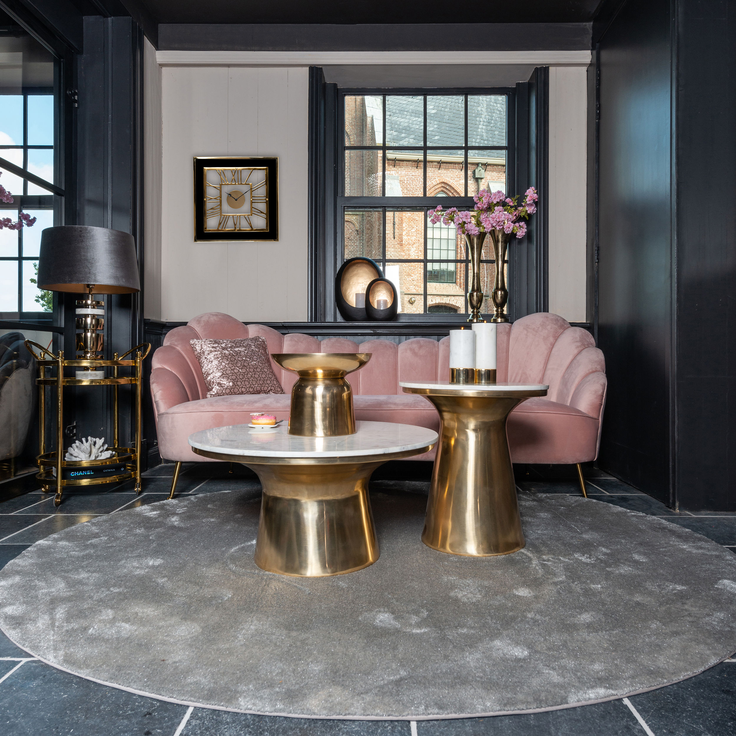Divano Cosette by Richmond Design