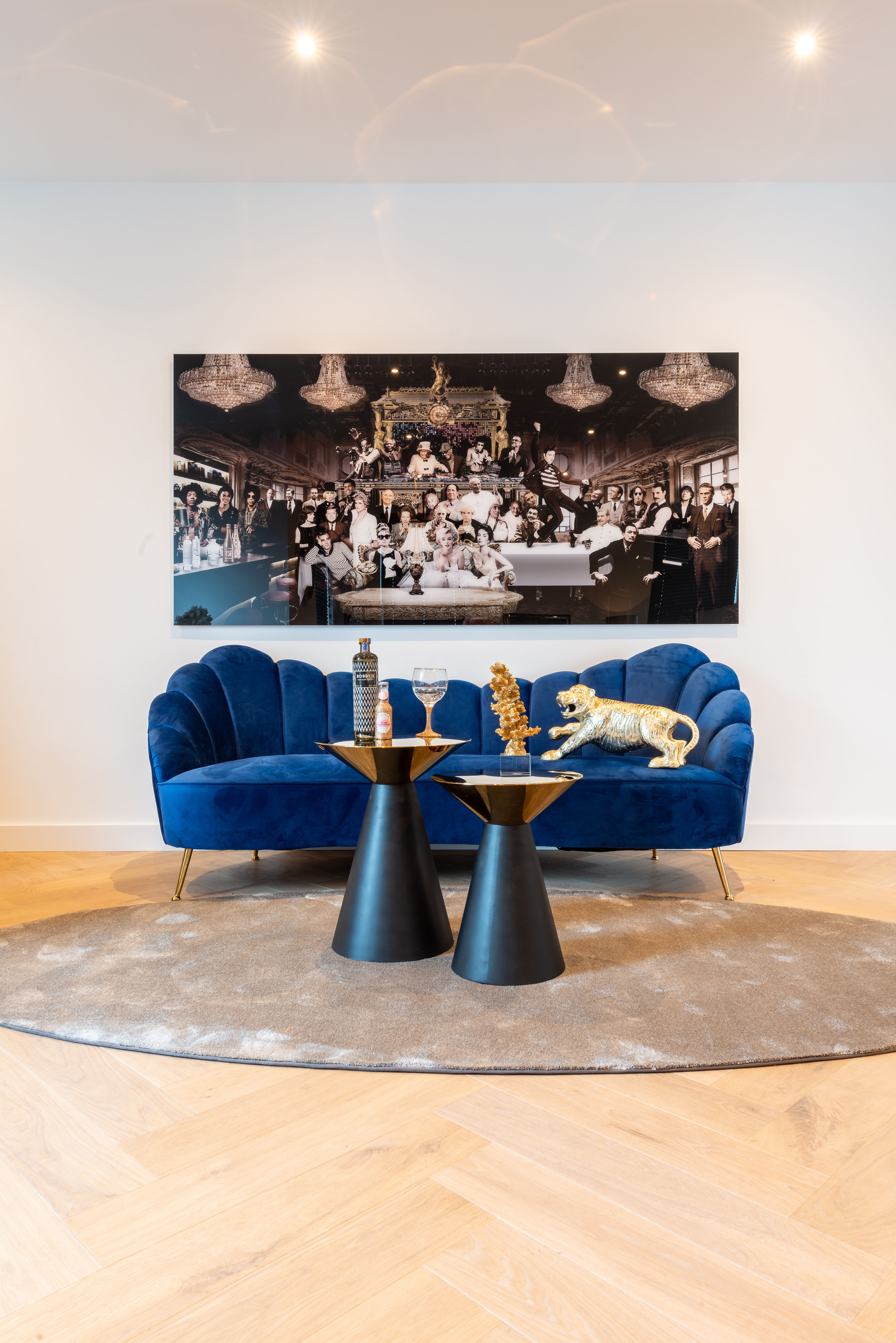 Divano Cosette By Richmond Interiors