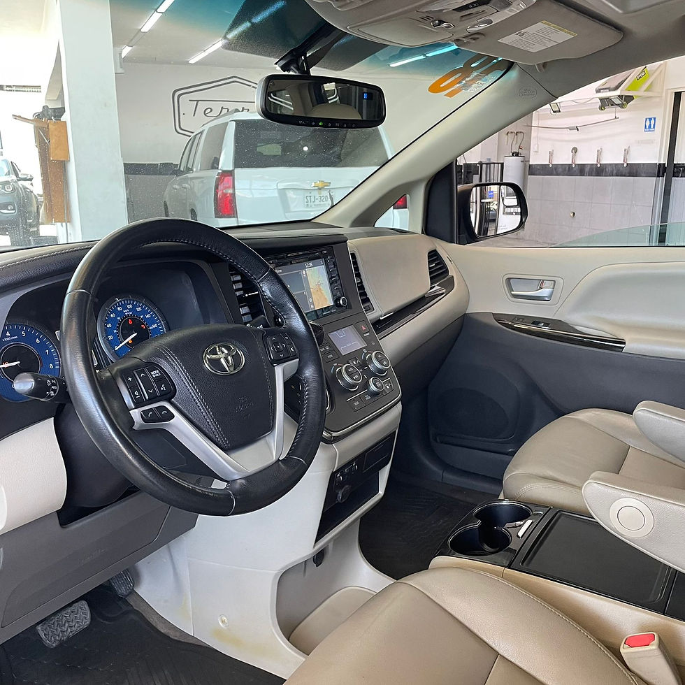 Miniatura: TOYOTA SIENNA XLE 2018