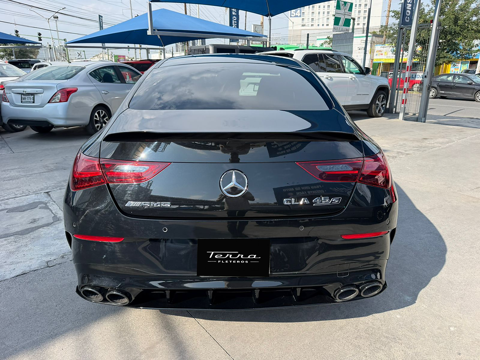 Miniatura: MERCEDES-BENZ CLA 45 S AMG 2024